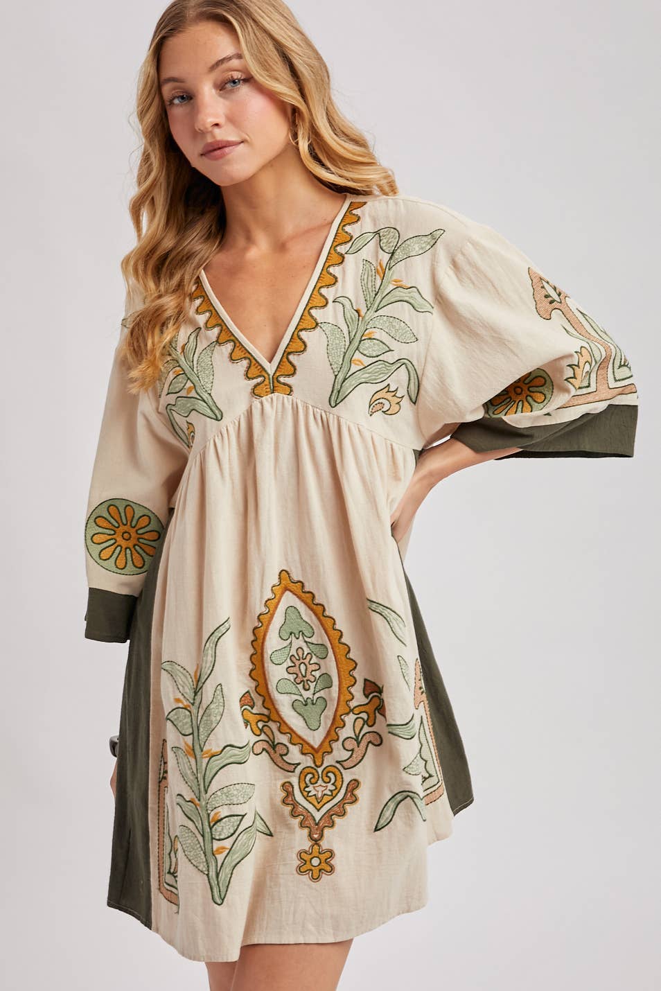 BOHO EMBROIDERED BABYDOLL DRESS