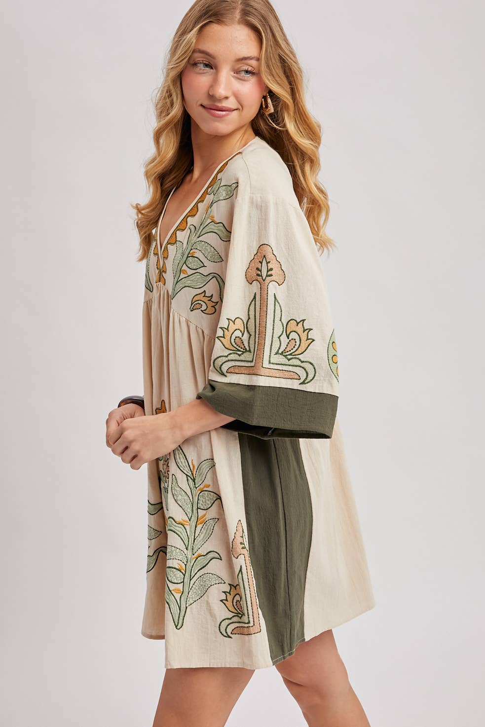 BOHO EMBROIDERED BABYDOLL DRESS