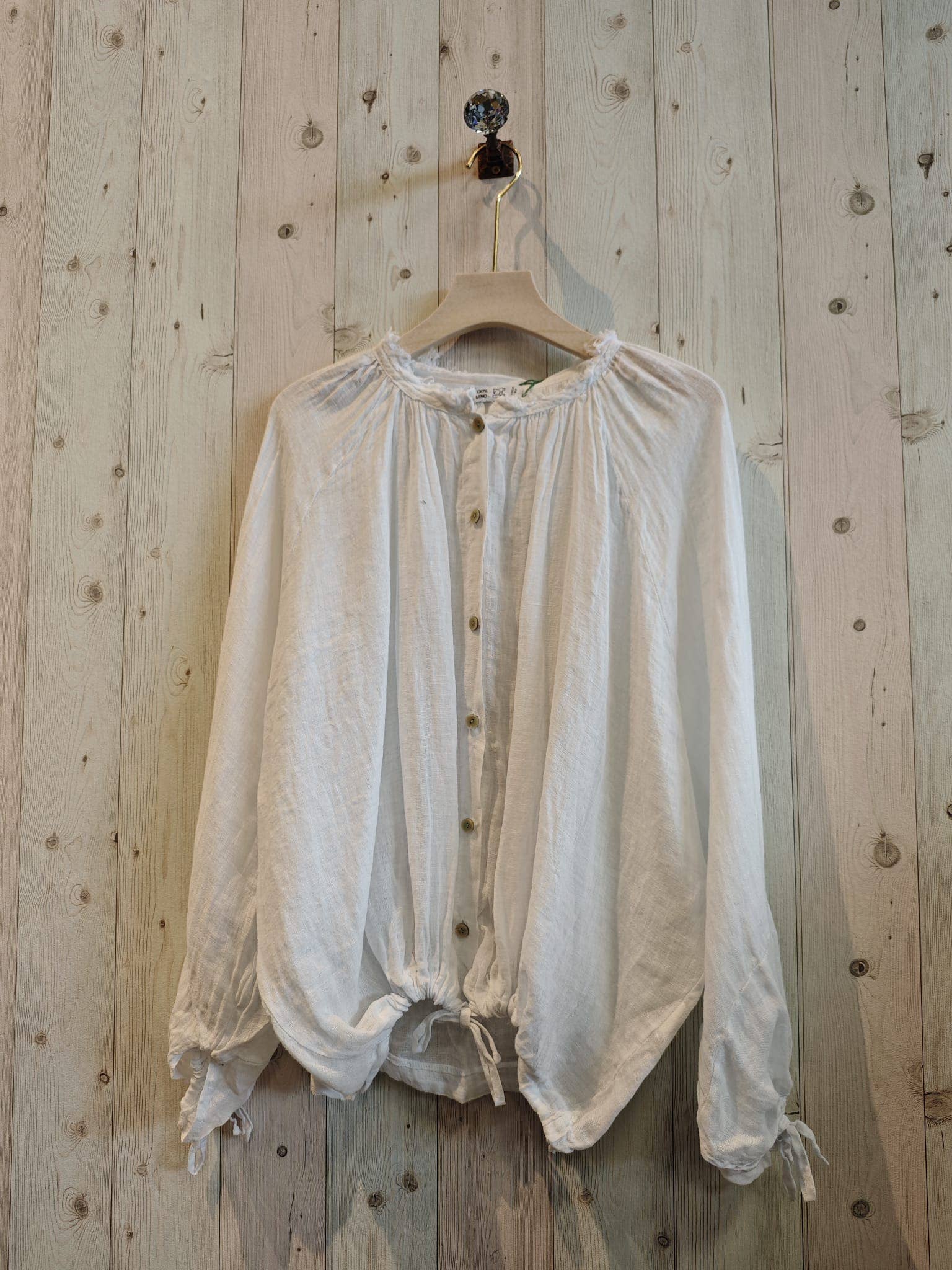 REF 83688 BLOUSE 100% LINEN CLOSED